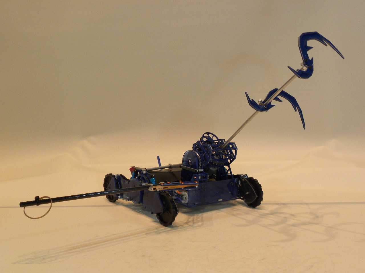 第30回小型ロボット競技会“ＢＲＡＶＥ”−ＣＬＵＢ ＷＡＤ−優勝「ナイトバード」